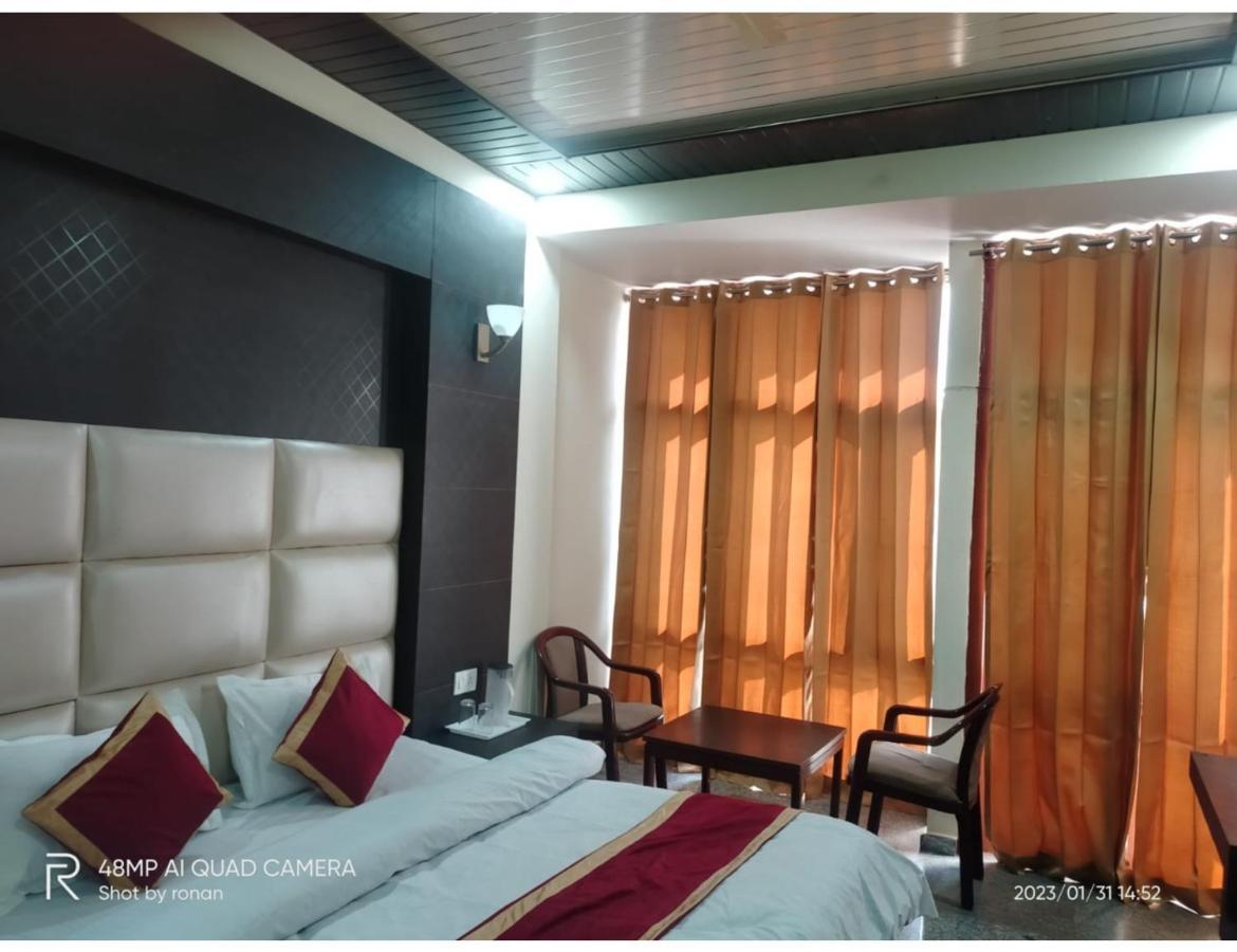 Hotel Krishna Palace, Mussoorie Exterior foto
