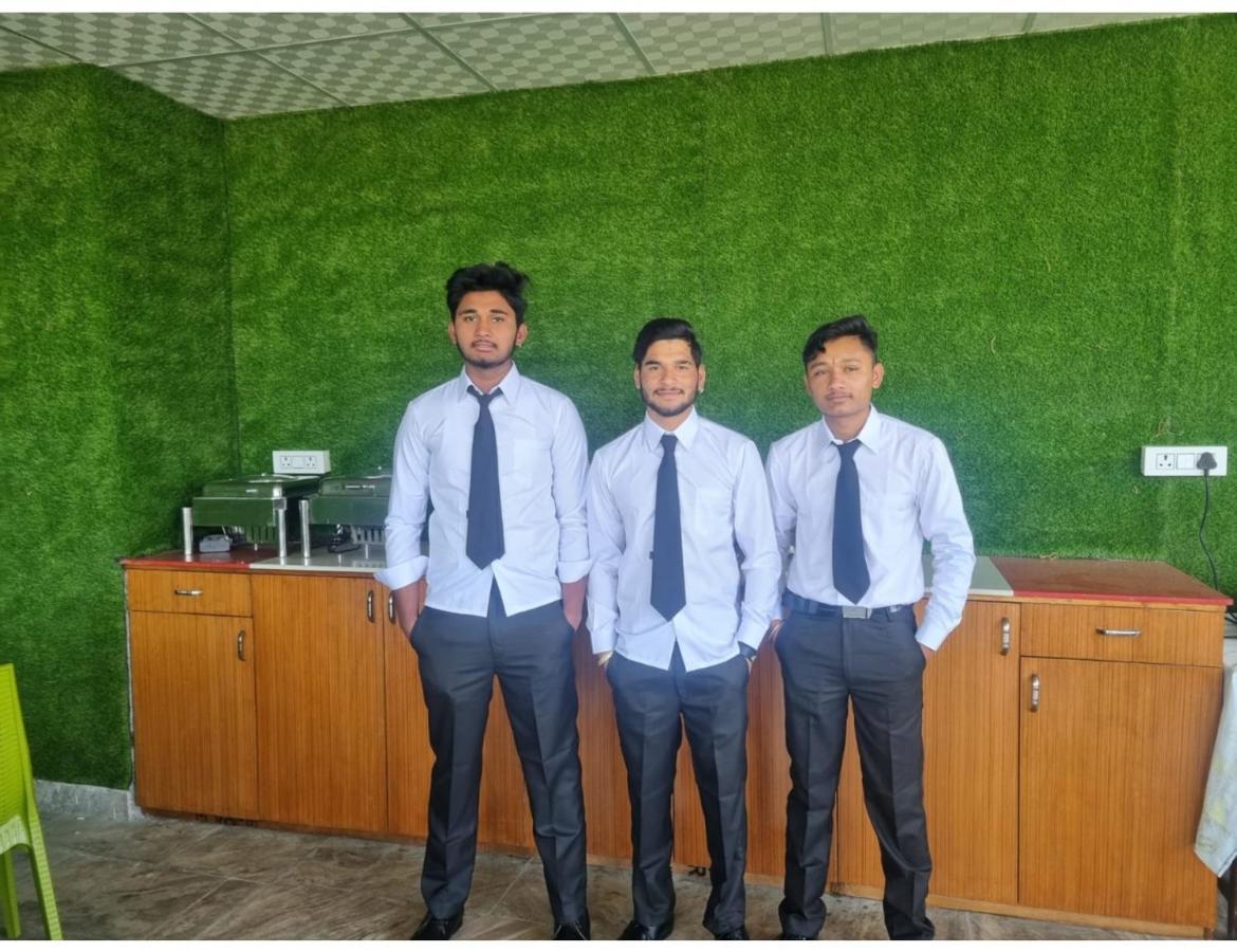 Hotel Krishna Palace, Mussoorie Exterior foto
